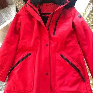Calvin Klein Women’s Coat (Water resistant)